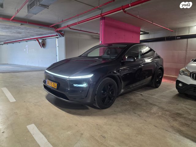 מודעת רכב טסלה מודל Y