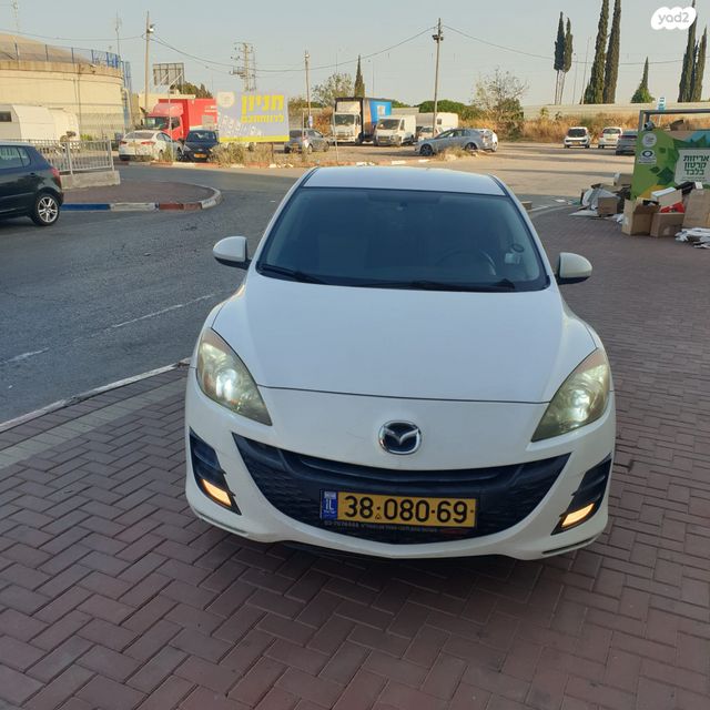 מודעת רכב מאזדה 3