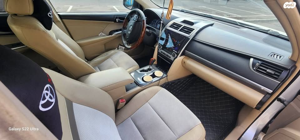 טויוטה קאמרי