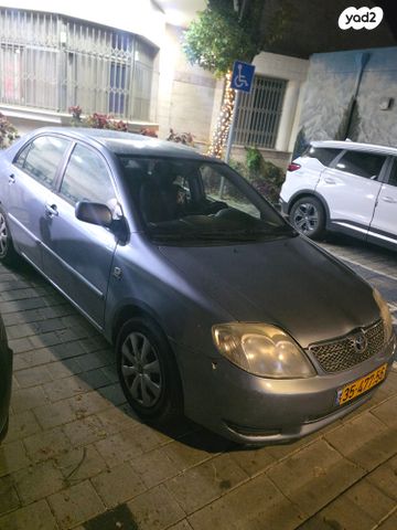 טויוטה קורולה