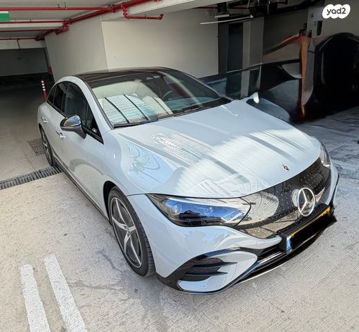 מודעת רכב מרצדס-בנץ EQE