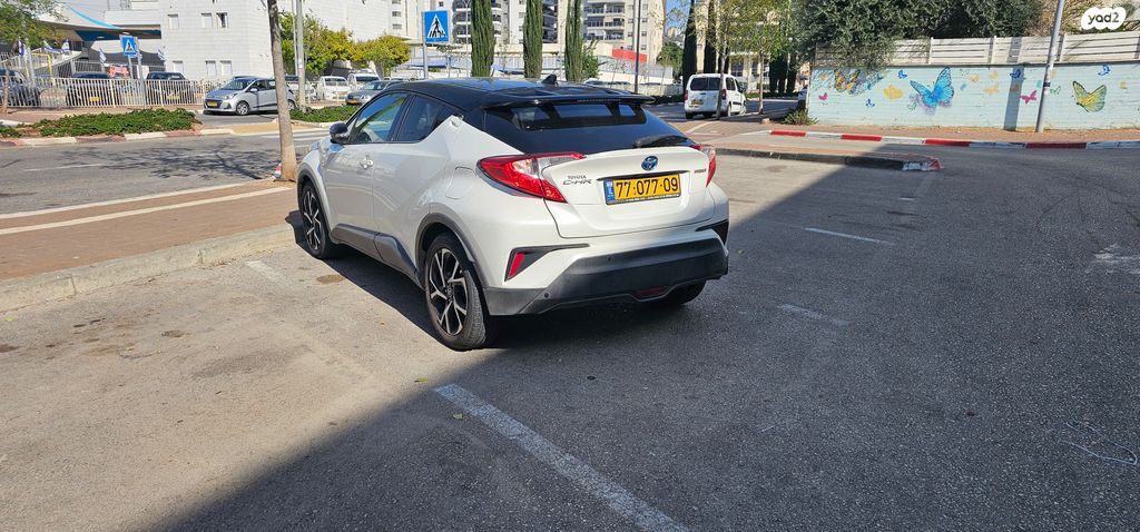 טויוטה C-HR