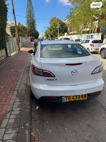 מודעת רכב מאזדה 3
