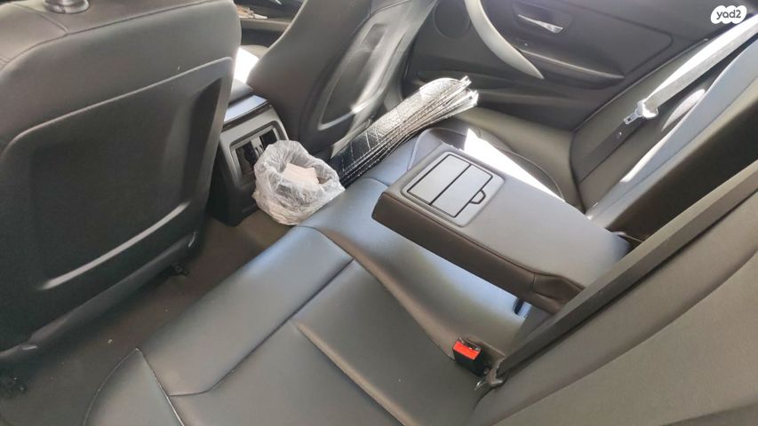 מודעת רכב ב מ וו סדרה 3