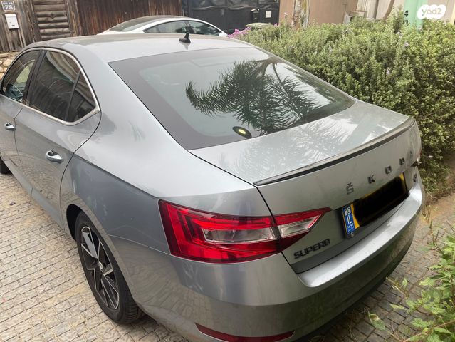 מודעת רכב סקודה סופרב