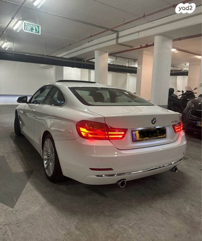 מודעת רכב ב מ וו סדרה 4