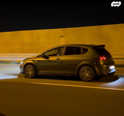 מודעת רכב סיאט לאון