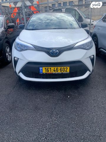 מודעת רכב טויוטה C-HR
