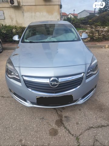 אופל אינסיגניה