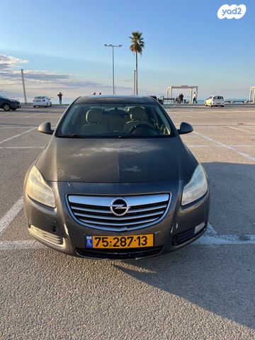 מודעת רכב אופל אינסיגניה