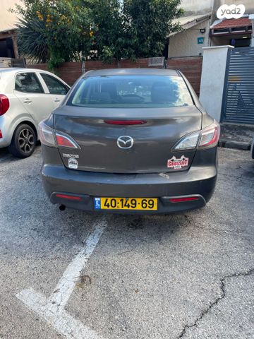 מאזדה 3