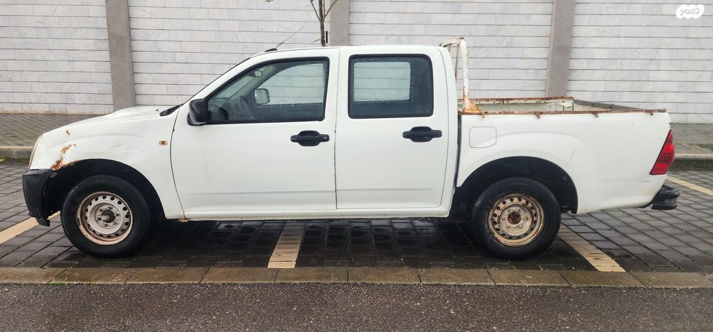 איסוזו די-מקס