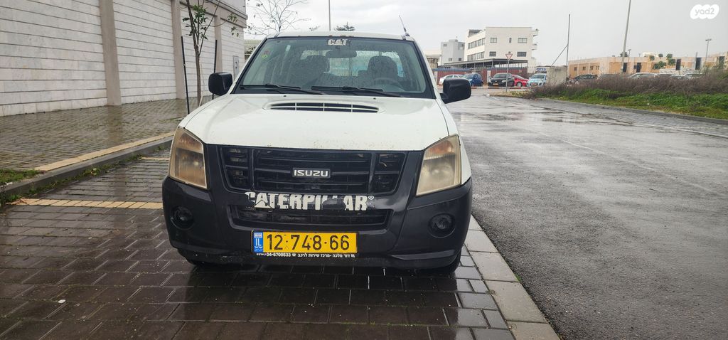 איסוזו די-מקס