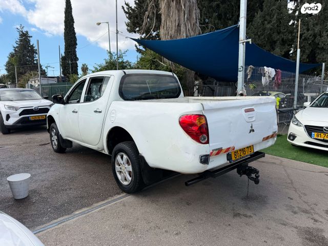 מיצובישי טרייטון / L200