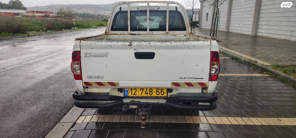 איסוזו די-מקס