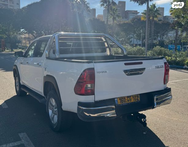 טויוטה היילקס