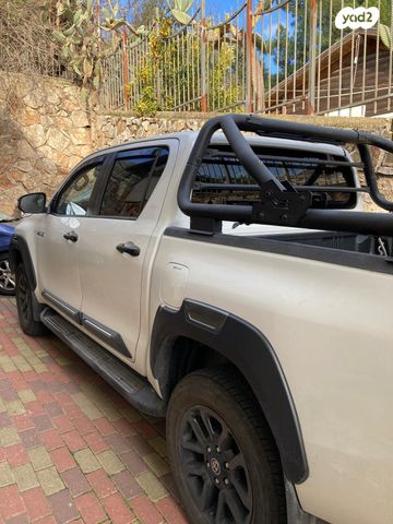 טויוטה היילקס