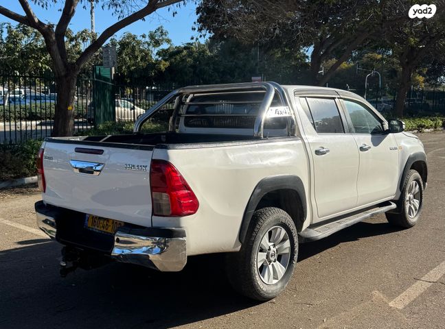 טויוטה היילקס