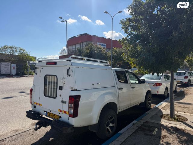 איסוזו די-מקס