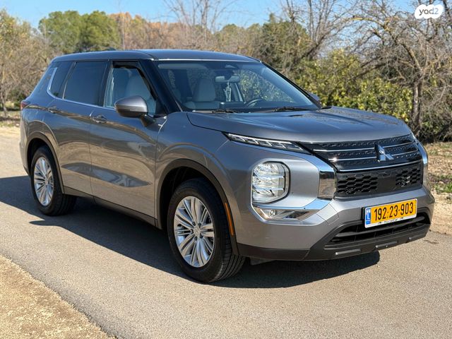 מיצובישי אאוטלנדר