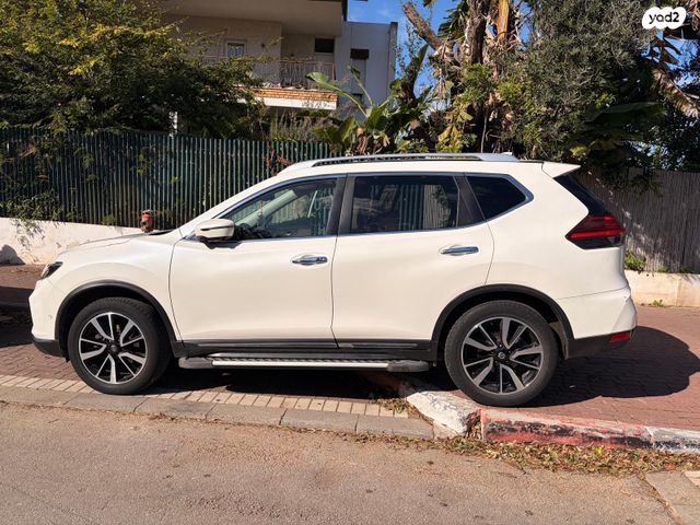 ניסאן אקס טרייל