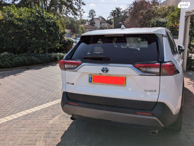 טויוטה RAV4
