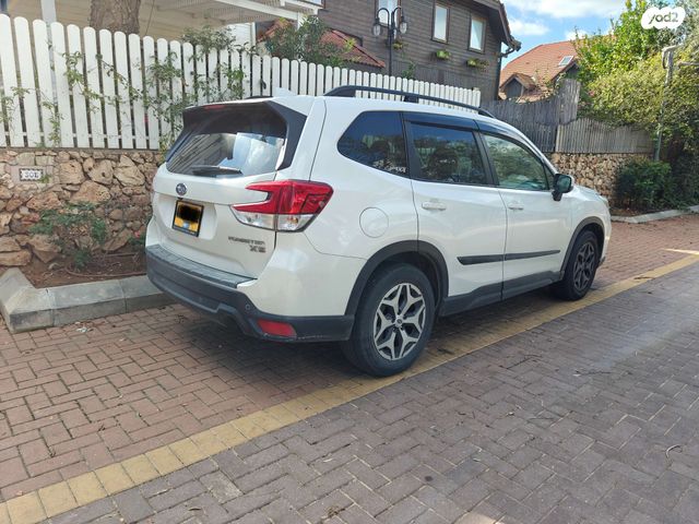 סובארו פורסטר