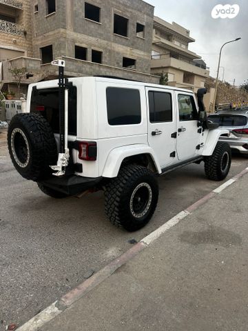 מודעת רכב ג'יפ רנגלר