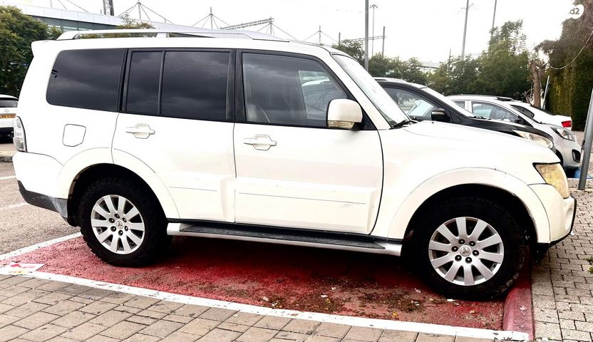 מודעת רכב מיצובישי פג'רו