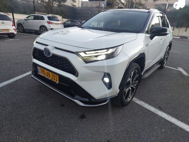 מודעת רכב טויוטה RAV4