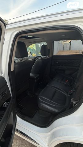 מיצובישי אאוטלנדר