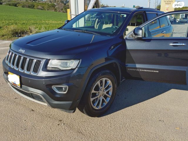 מודעת רכב ג'יפ גרנד צ'ירוקי