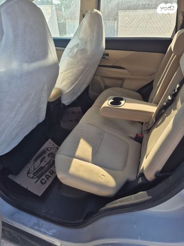 מיצובישי אאוטלנדר