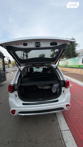 מיצובישי אאוטלנדר