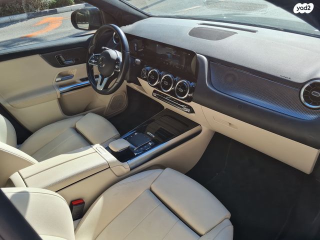 מרצדס-בנץ GLA