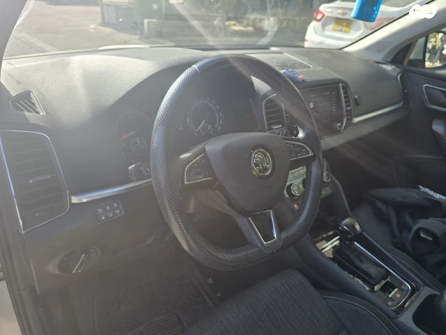 מודעת רכב סקודה קארוק