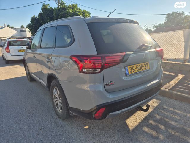 מיצובישי אאוטלנדר