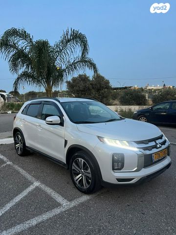 מודעת רכב מיצובישי ASX