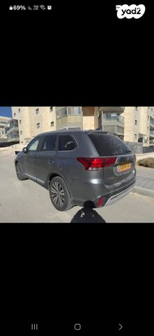 מיצובישי אאוטלנדר