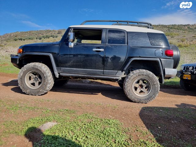 טויוטה FJ קרוזר