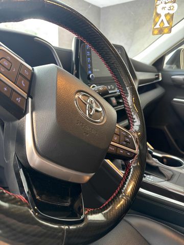 טויוטה היילנדר