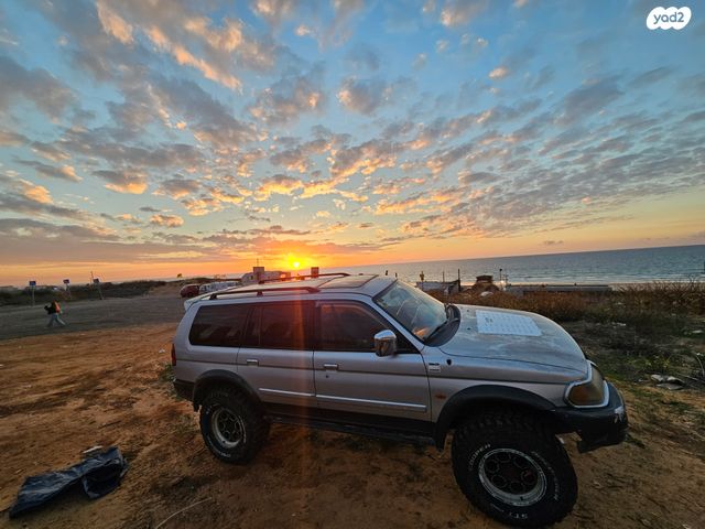 מודעת רכב מיצובישי פג'רו