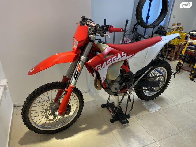 מודעת רכב גאס-גאס EC300F