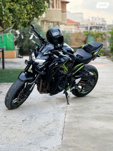 מודעת רכב קאוואסאקי Z900