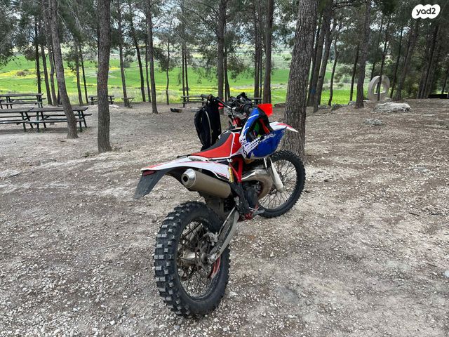 מודעת רכב בטא RR300