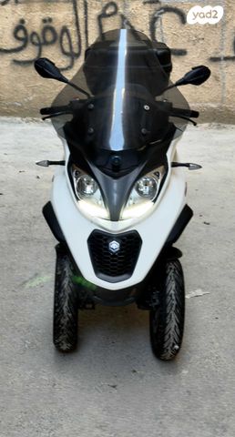 מודעת רכב פיאג'ו MP3 400