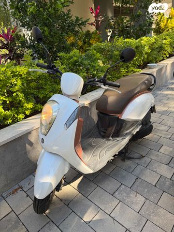 מודעת רכב סאן יאנג מיו 100