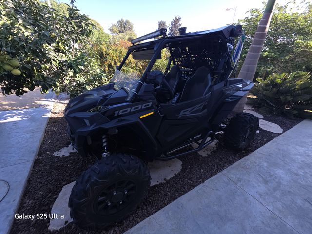 מודעת רכב פולריס