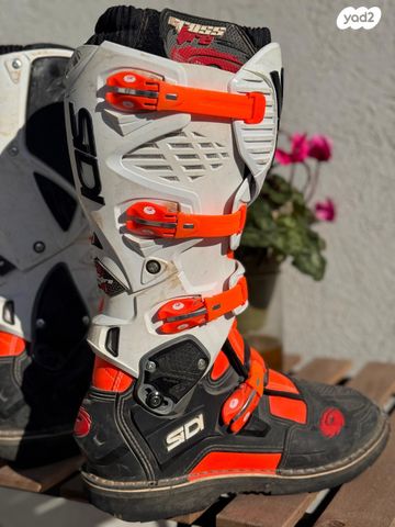 feedItemObj.data.row_1