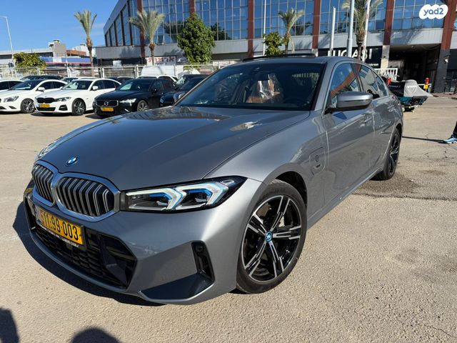 מודעת רכב ב מ וו סדרה 3